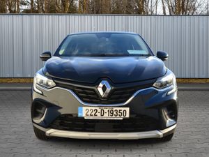Renault Captur ONE OWNER HIGH SPEC ICONIC PETROL - Image 2