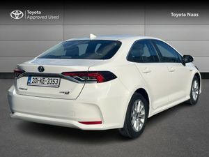 Toyota Corolla 1.8 HYBRID SALOON - Image 2