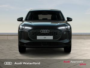 Audi Q5 Hybrid SE from €698 per month - Image 3