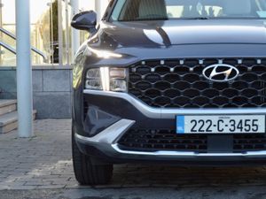Hyundai Santa Fe 1.6 Plug in Hybrid 4WD Executive - Image 3