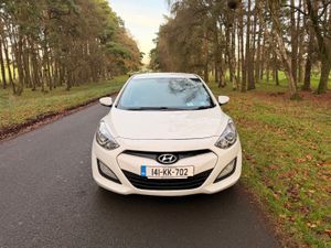 Hyundai i30 2014 Diesel Deluxe - Image 2