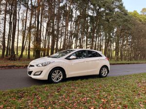 Hyundai i30 2014 Diesel Deluxe - Image 3