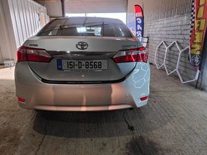 2015 - Toyota Corolla 1.6 Petrol Automatic - Image 4