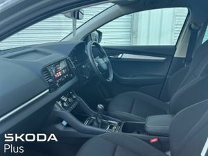 Skoda Karoq SELECTION 2.0 TDI 115 BHP - Image 4