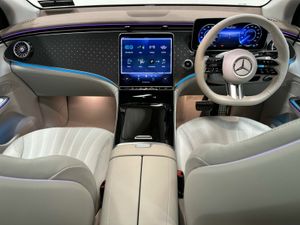 Mercedes-Benz EQE EQE300 SUV AMG Line - Image 4