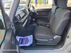 Suzuki Jimny XC TOP SPEC AUTOMATIC 4 DOOR 4WD - Image 4