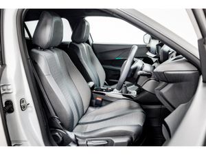 Peugeot 2008 Allure 1.2 Petrol 100HP - Image 3
