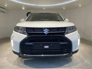 Suzuki Vitara 1.4 Boosterjet Mild Hybrid Motion 5 - Image 2