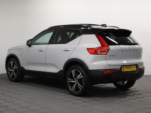 Volvo XC40 h T4 R-design - Image 4