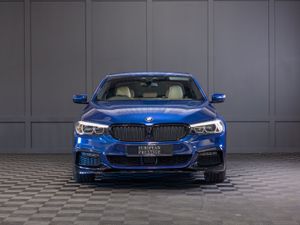 2020 BMW 5-Series 530e M-Sport - Image 2