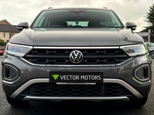 Volkswagen T-Roc EDITION - Image 3