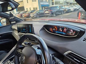 Peugeot 3008 Allure 1.5 HDI 130 Automatic - Image 4
