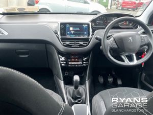 Peugeot 2008 ACTIVE 1.2 PURETECH 5DR - Image 3