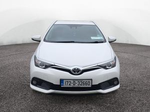 Toyota Auris 2017 Manual - Image 2