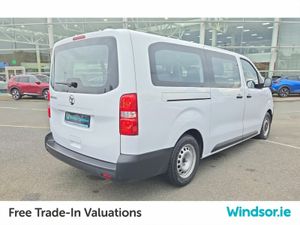 Vauxhall Vivaro Combi life 50kWh 9 Seater L2H1 XLW - Image 3