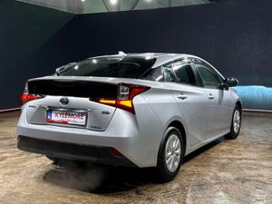 Toyota Prius HYBRID 1.8L AUTOMATIC - REVERSE CAMER - Image 4