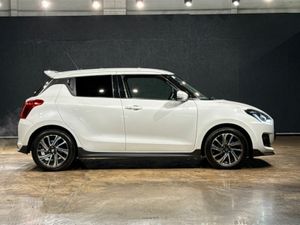 Suzuki Swift HYBRID 1.2L AUTOMATIC - DIAMOND CUT A - Image 3