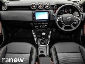 Dacia Duster SE Extreme Blue dCi 115 - Image 2