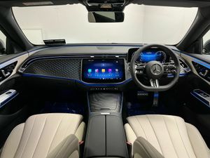 Mercedes-Benz E-Class 300de AMG - 20 Inch Alloys - - Image 4