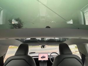 Tesla Model 3 RWD NEW MODEL - Image 3