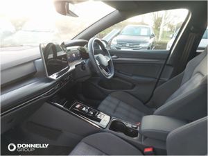 Volkswagen Golf Hatchback GTE - Image 3