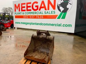 30"  DIGGING BUCKET....60mm PINS.......... - Image 2