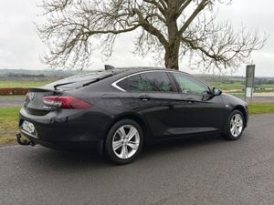 Opel Insignia 2017 SRI 1.6 Turbo 136 PS Eco TEC - Image 4