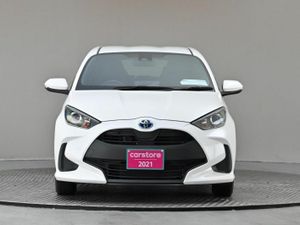 Toyota Yaris 1.5 PETROL HYBRID **9"ANDROID CAR PLA - Image 2