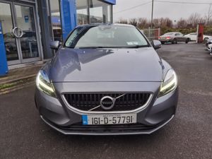 VOLVO V40 2.0 D2 MOMENTUM 120BHP - Image 2
