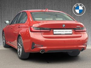 BMW 3-Series 318i Sport Saloon - Image 3
