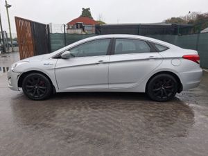 2012 Hyundai i40 1.7 Diesel - Image 3