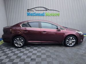 2012 Toyota Avensis 2.0 D-4D Strata - Image 2