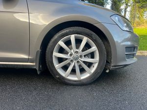 Volkswagen Golf (AUTOMATIC) NCT 07/26 .TAX 01/26 - Image 3