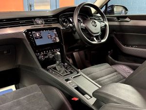 2018 Volkswagen Passat Estate Elegance 2.0TDi Auto - Image 4