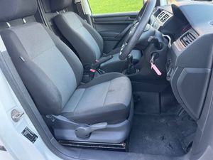 Volkswagen Caddy 2017 2.0 tdi - Image 4