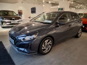 Hyundai i20 DELUXE PLUS - Showroom Demo - Only 200 - Image 4