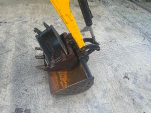 2022 JCB 8008 Excavator - Image 2