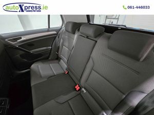 Volkswagen Golf 1.2 TSI Automatic, Reversing camer - Image 2