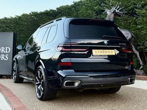 BMW X7 40D 7 SEATER FULL SPEC - Image 4