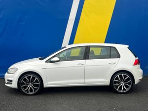 Volkswagen Golf R-LINE PACK 1.4 TSI // NEW 19" CLU - Image 4