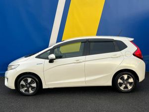 Honda Fit F-PACKAGE 1.5 HYBRID // REVERSE CAMERA / - Image 4