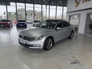Volkswagen Passat 2018 - Image 2