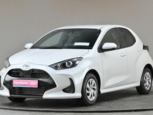 Toyota Yaris **JAN 2026 PRICING NOW**1.0 AUTO PETR - Image 3