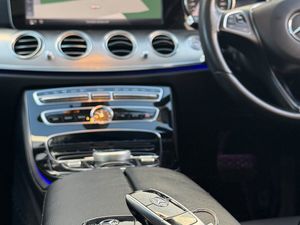 Mercedes-Benz E220d Premium - Image 3