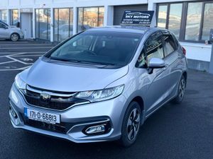 2017 Honda JAZZ/FIT 1.5 Hybrid auto, Top Specs - Image 3