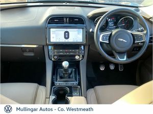 Jaguar F-Pace RWD 2.0 D 180PS Prestige Auto - Image 2