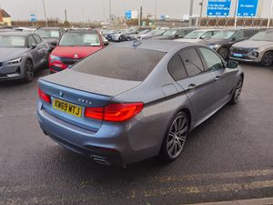 BMW 5 SERIES 530E M SPORT *HARMON/KARDON +SUNROOF* - Image 3