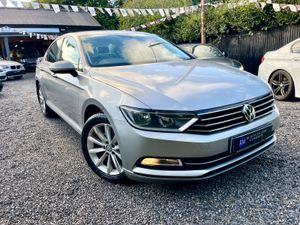 152 VW Passat HIGHLINE (WARRANTY//NEW NCT/TAX) - Image 4