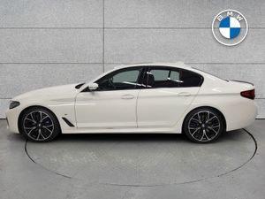 BMW 5-Series 520d M Sport Saloon - Image 4