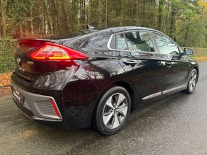 181 HYUNDAI IONIQ EV 28KWH LOW KMS - Image 4